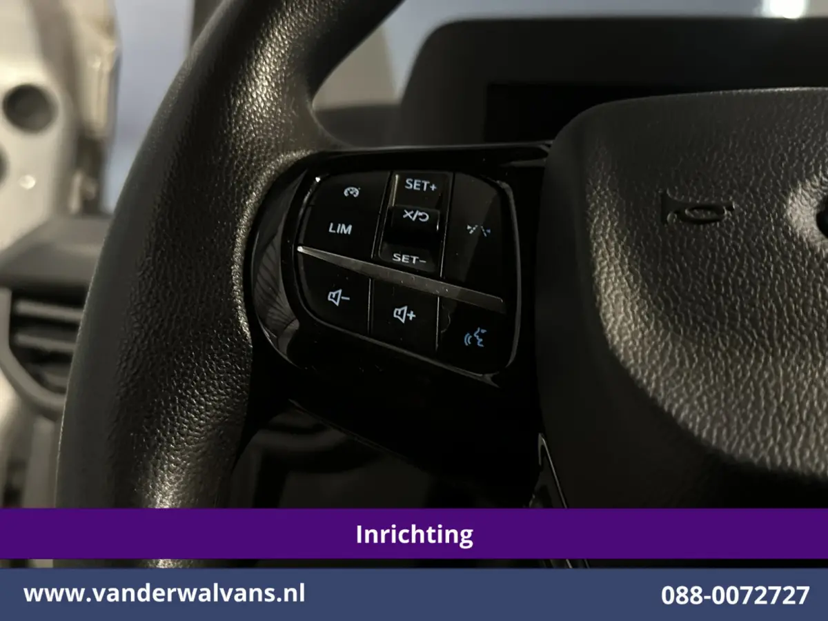 2.0 TDCI 150pk L1H1 Inrichting Euro6 Airco | Camera | LED | Apple Carplay | Cruisecontrol Android Auto, 2590kg Trekhaak, Verwarmde voorruit, Stoelverwarming, Parkeersensoren, Dakdragers, Bij