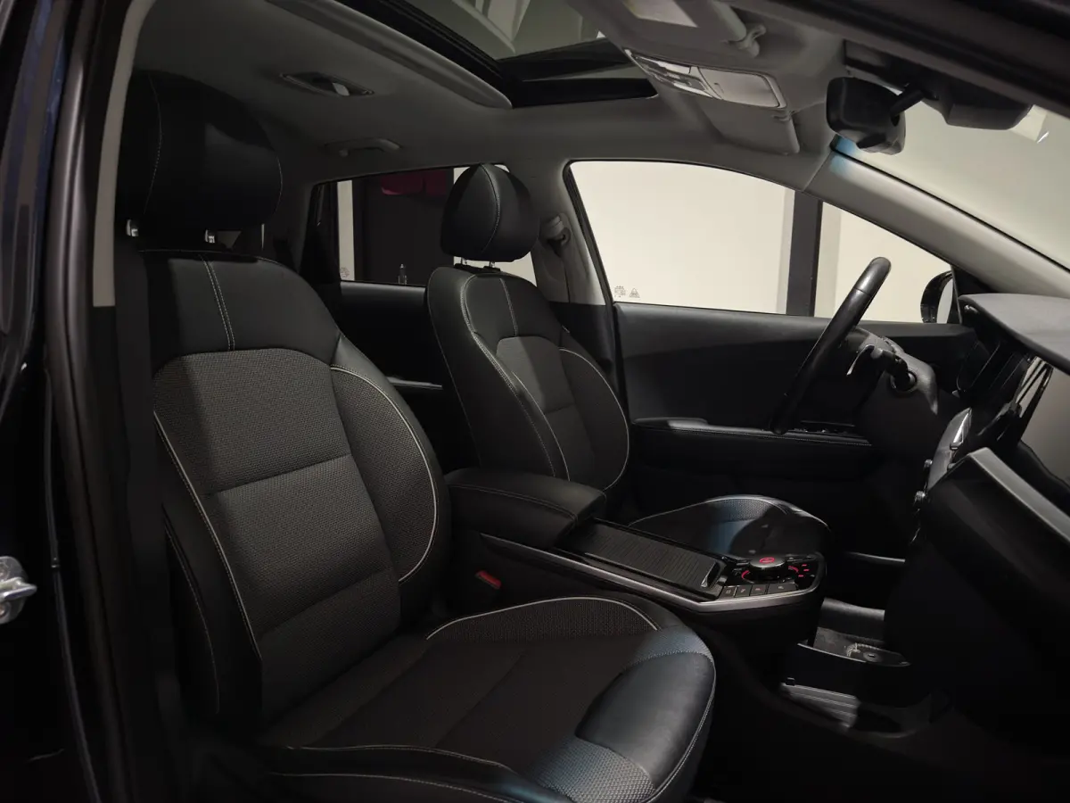 DynamicPlusLine 64 kWh | SOH 94,3 % | Grote Accu | Schuif/kanteldak | navigatie