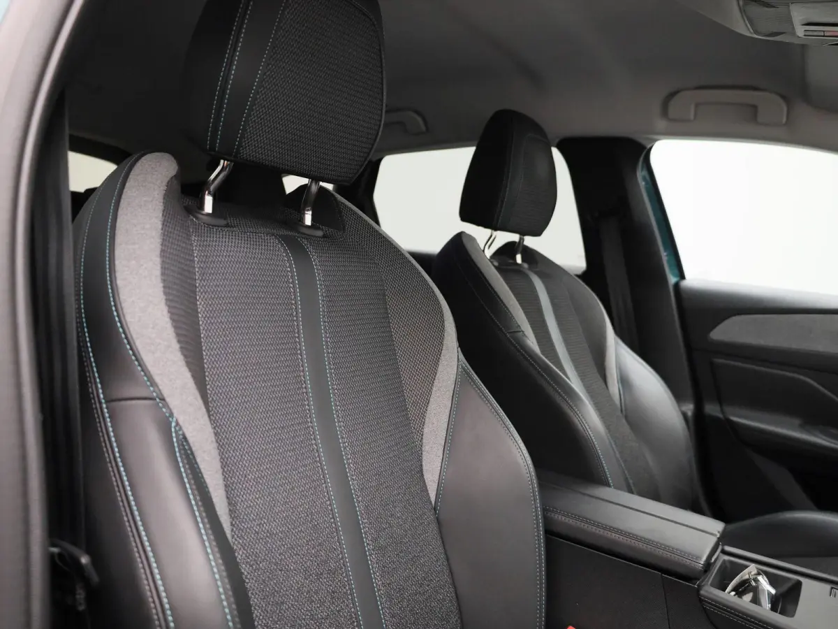 1.6 Hybrid 180 S&S EAT8 Allure | LICHTMETALEN VELGEN | AUTOMATISCHE AIRCO | NAVI | 12 MAANDEN BOVAG GARANTIE
