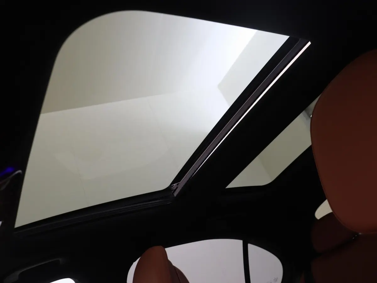 400 e 4MATIC AMG Line / Premium Plus/ Burmester 3D/ Nappaleder/ Memory/ Digital Light/ Uniek!