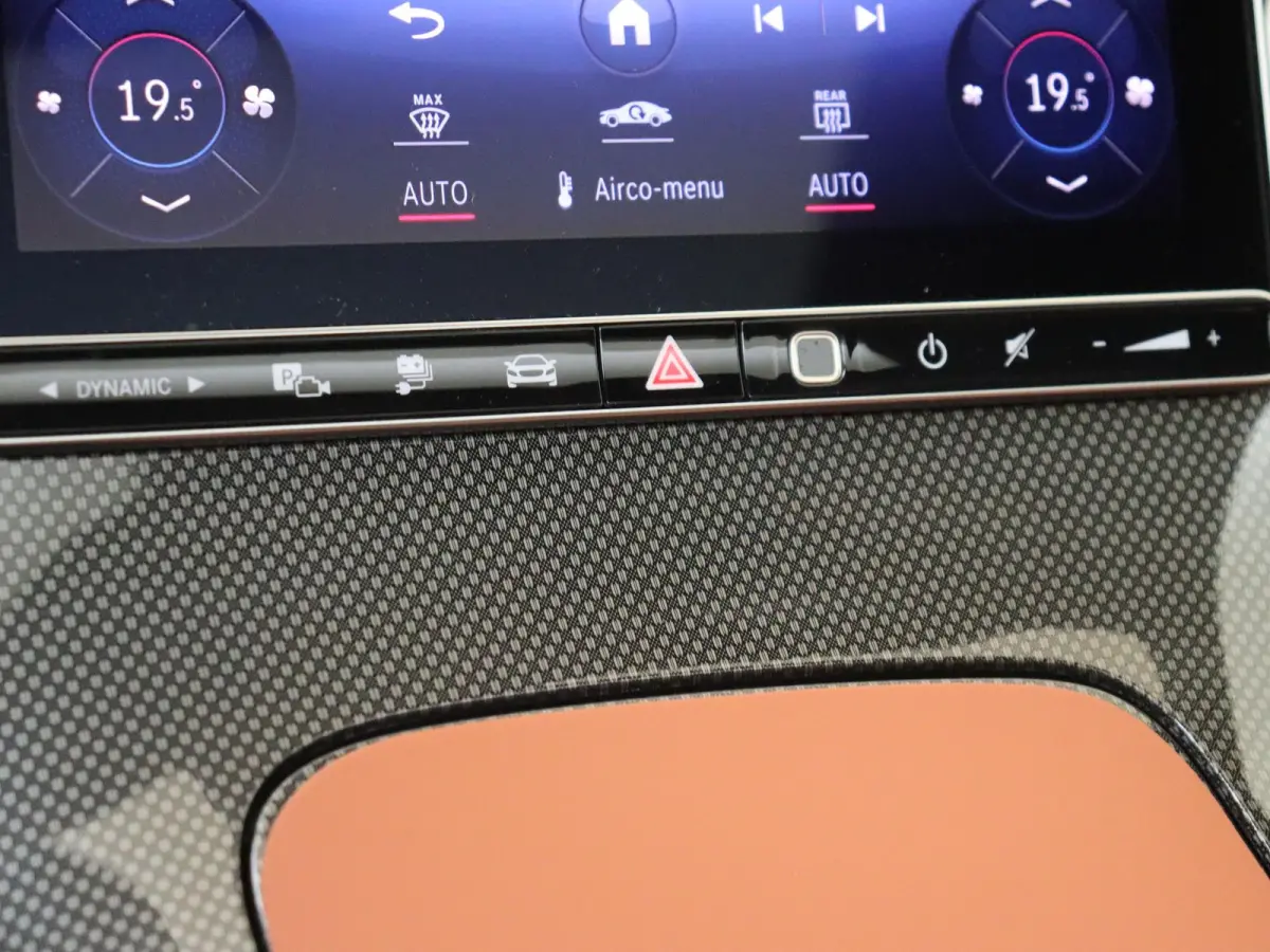 400 e 4MATIC AMG Line / Premium Plus/ Burmester 3D/ Nappaleder/ Memory/ Digital Light/ Uniek!