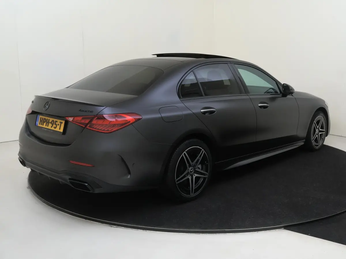 400 e 4MATIC AMG Line / Premium Plus/ Burmester 3D/ Nappaleder/ Memory/ Digital Light/ Uniek!