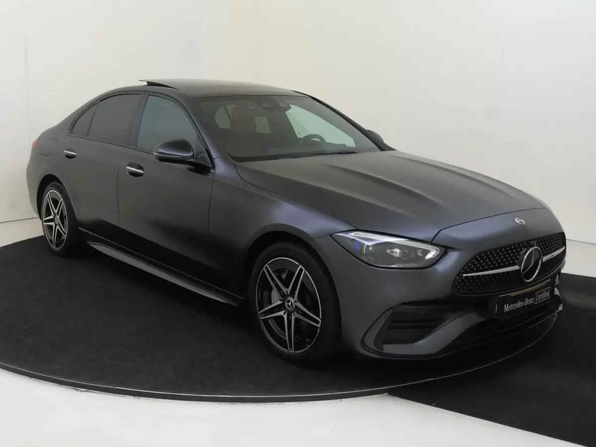 400 e 4MATIC AMG Line / Premium Plus/ Burmester 3D/ Nappaleder/ Memory/ Digital Light/ Uniek!