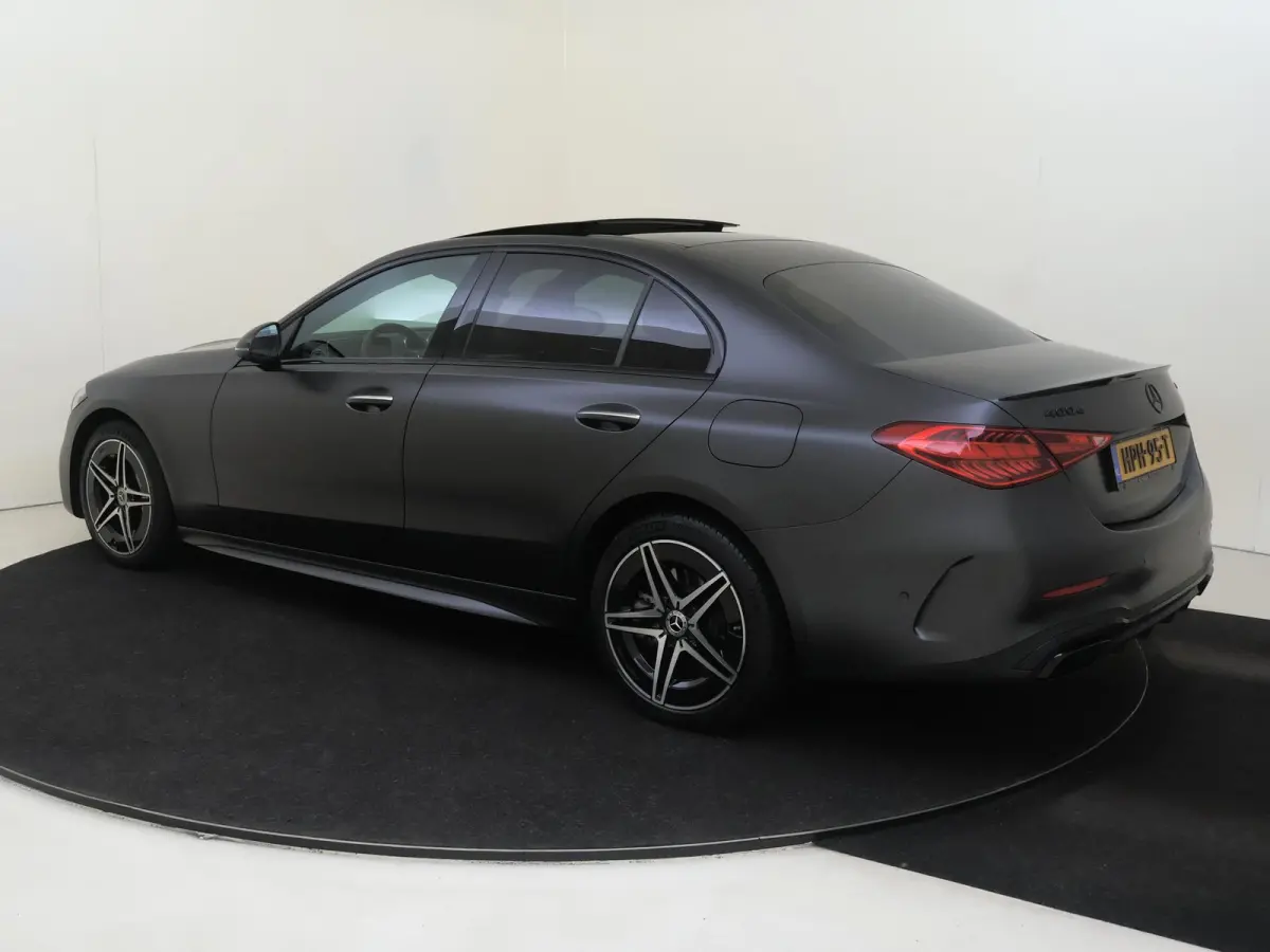 400 e 4MATIC AMG Line / Premium Plus/ Burmester 3D/ Nappaleder/ Memory/ Digital Light/ Uniek!