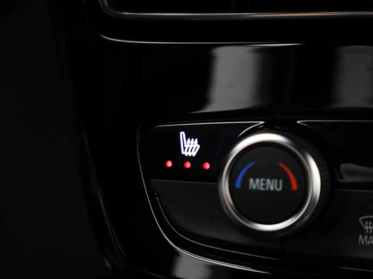 BEV 50kWh e-Ultimate | NAVIGATIE | LICHTMETALEN VELGEN | STOELVERWARMING | 12 MAANDEN BOVAG GARANTIE