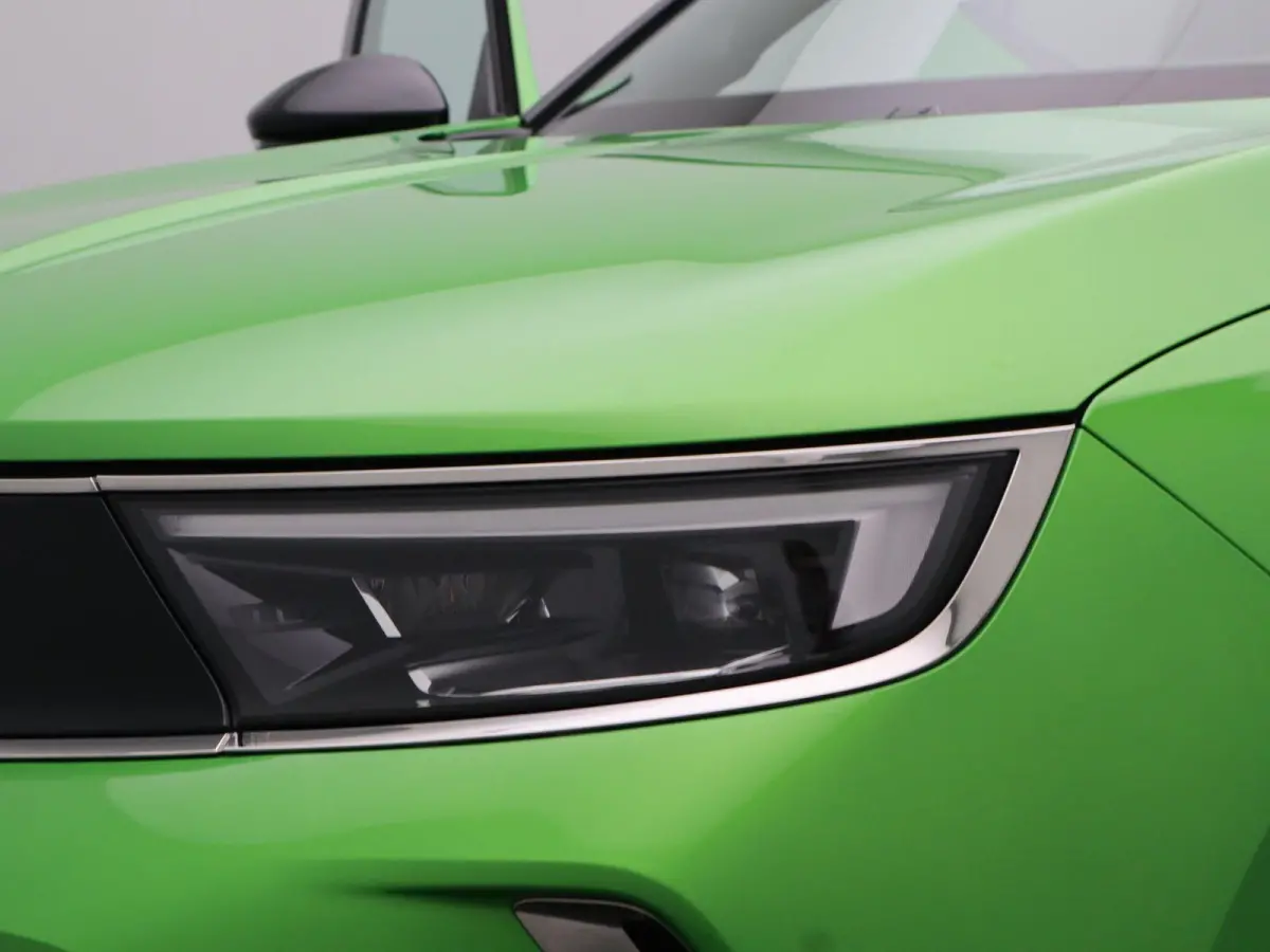 BEV 50kWh e-Ultimate | NAVIGATIE | LICHTMETALEN VELGEN | STOELVERWARMING | 12 MAANDEN BOVAG GARANTIE