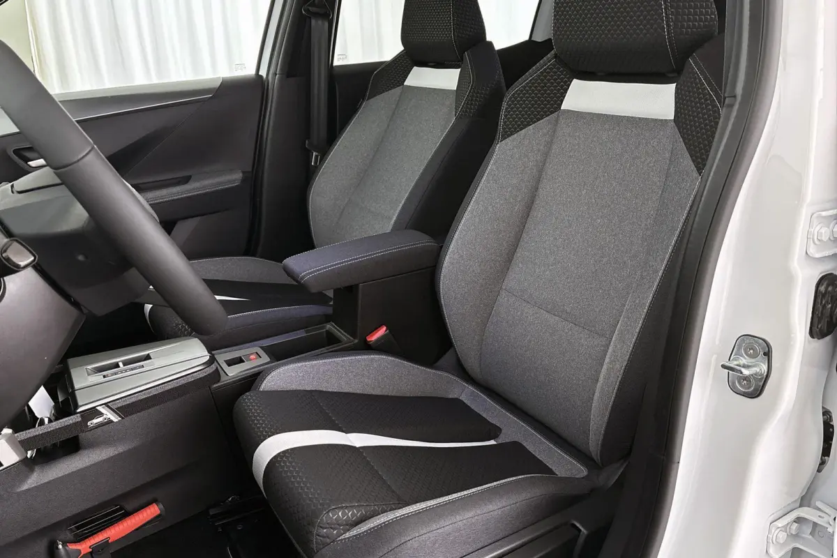 1.2 Turbo Hybrid GS 145PK / Voorraad Voordeel / 2+6 Jaar Garantie