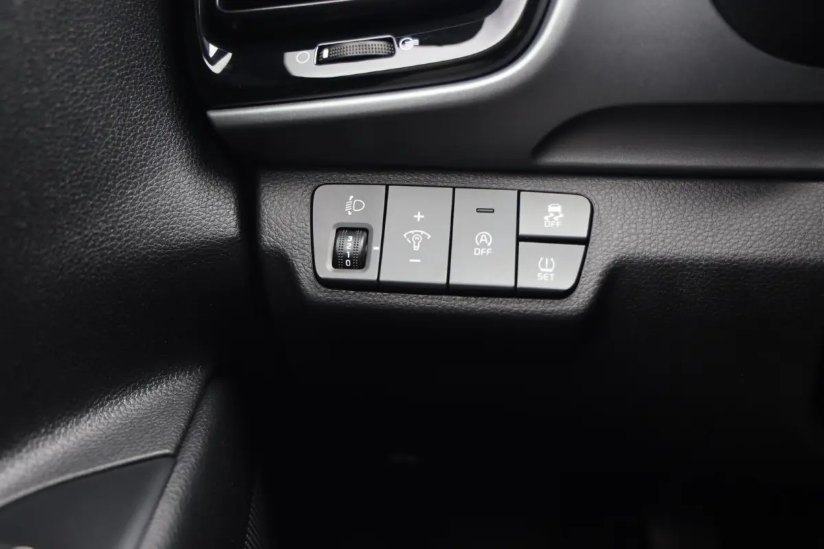 1.0 T-GDi MHEV DynamicPlusLine|Camera|Navi|Cruise control|Elek. Ramen|