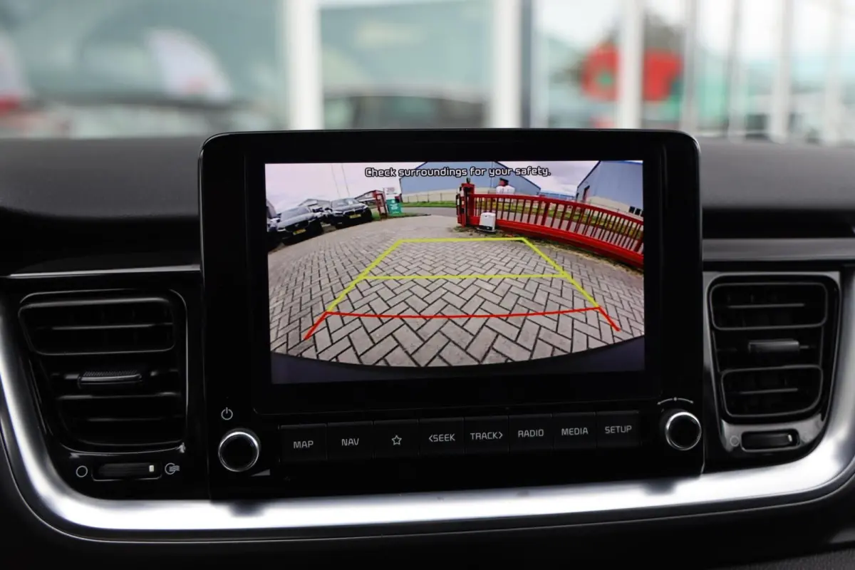 1.0 T-GDi MHEV DynamicPlusLine|Camera|Navi|Cruise control|Elek. Ramen|