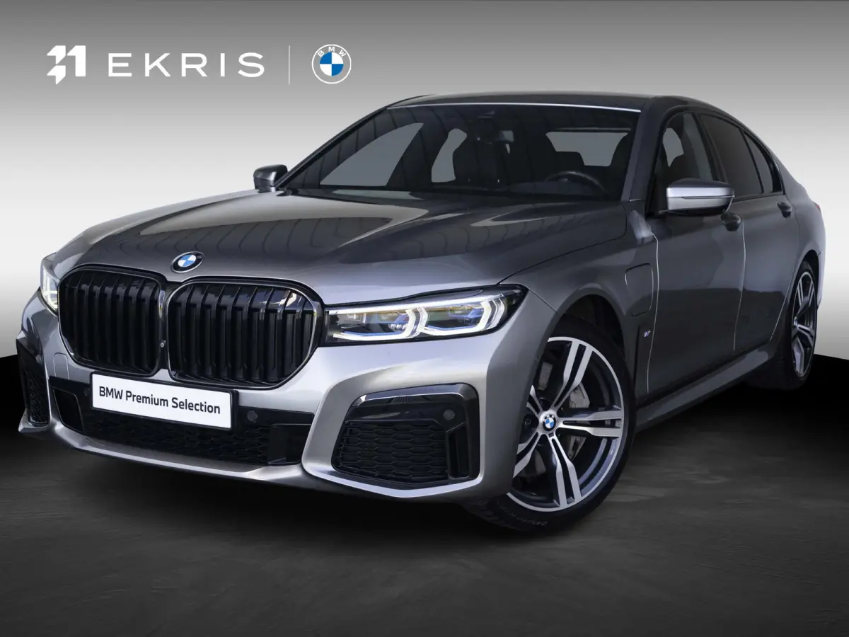 Sedan 745e | High Executive | M Sportpakket | Driving Assistent | Head-Up Display | BMW Laserlicht | Comfortstoelen | 19 inch
