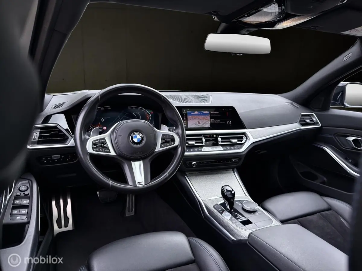 320i M Sport |Pano |ACC |Camera