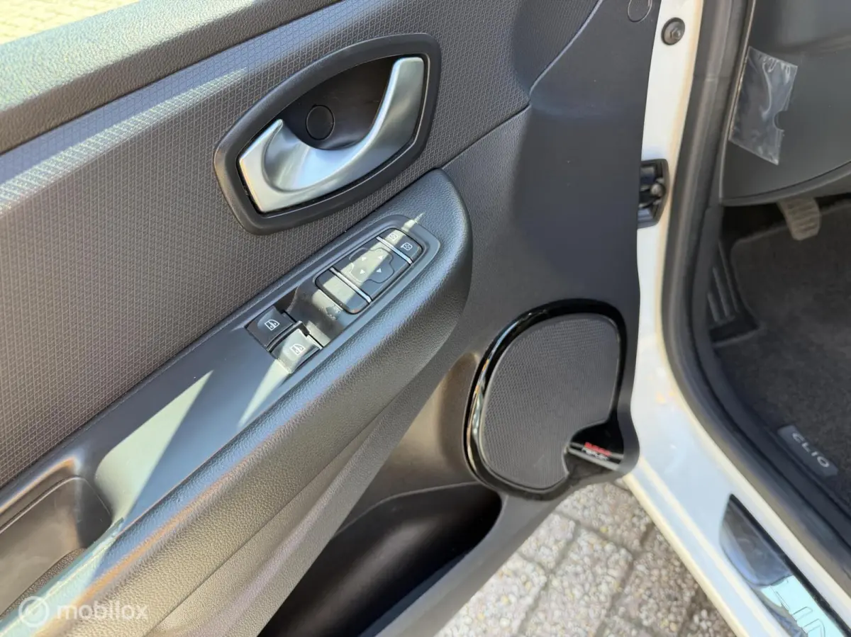 0.9 TCe Limite 03-2018 Airco Navi PDC Cruise