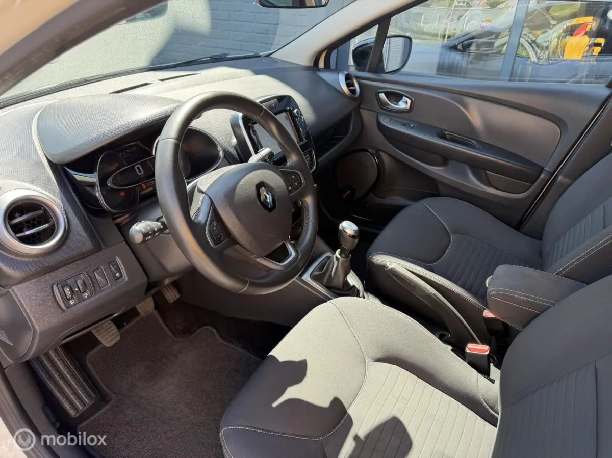 0.9 TCe Limite 03-2018 Airco Navi PDC Cruise