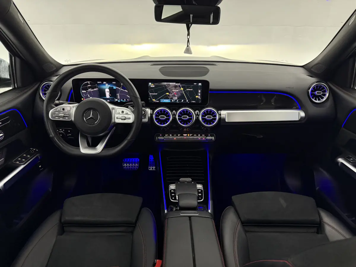 200 AMG 7p. | Pano | Camera | Virtual | Sfeer | Burmester | Carplay | Memory | Trekhaak | NAP