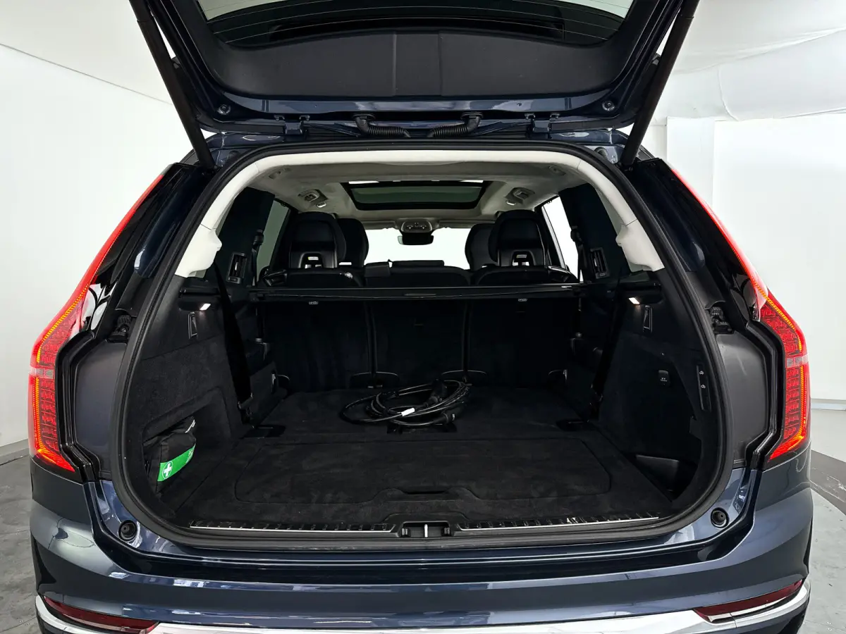 T8 Plug-in hybrid AWD Ultra Bright | SOH 100% | Panoramadak | 360° camera | Bowers & Wilkins | Luchtvering | Head-up display | Stoel- en Stuurverwarming