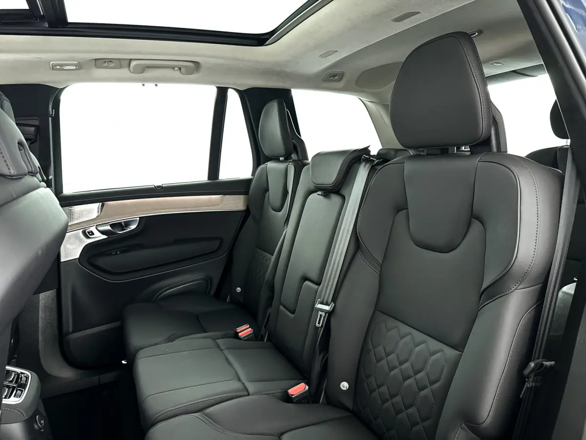 T8 Plug-in hybrid AWD Ultra Bright | SOH 100% | Panoramadak | 360° camera | Bowers & Wilkins | Luchtvering | Head-up display | Stoel- en Stuurverwarming