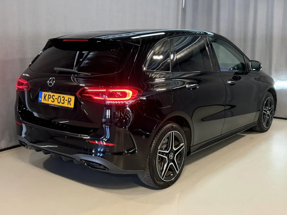 250 e AMG Line 18''/Dodehoek/Camera/Keyless/Sfeerverlichting/DAB/PDC v+a/Stoelverwarming/Apple Carplay & Android Auto