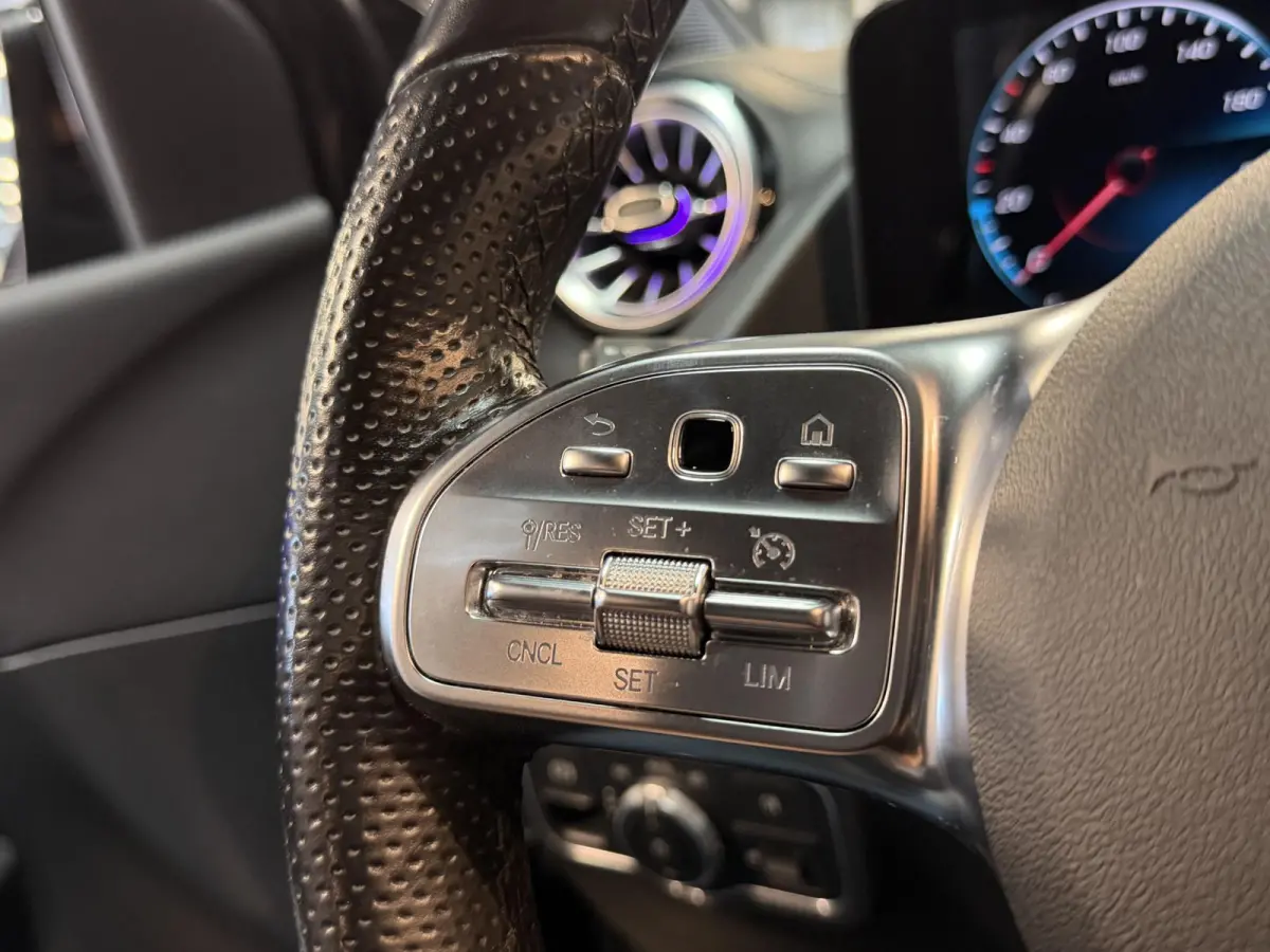 250 e AMG Line 18''/Dodehoek/Camera/Keyless/Sfeerverlichting/DAB/PDC v+a/Stoelverwarming/Apple Carplay & Android Auto