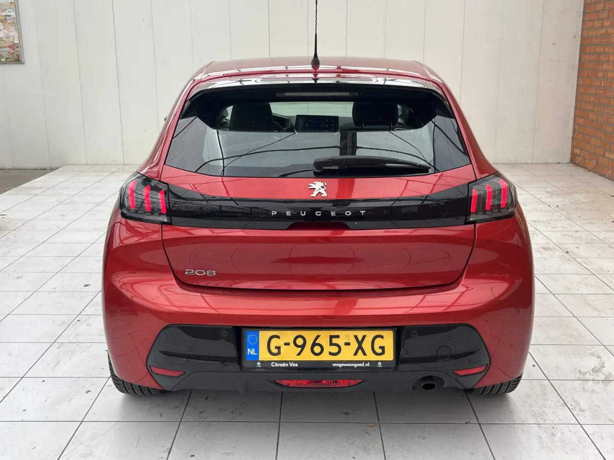 PureTech 100 Allure | Carplay/Android Auto | Navigatie | Bluetooth | Parkeersensoren achter | Climate Control | Cruise Control |