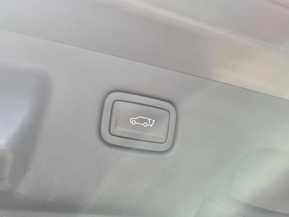 1.6 GDI HEV Premium Sky | Panoramadak | Navigatie | Leer | Cruise Control Licht metalen velgen