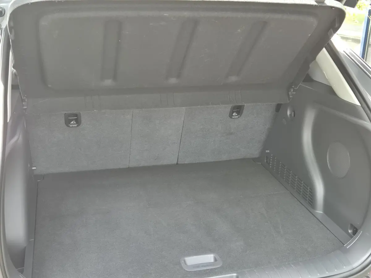 1.6 GDI HEV Premium Sky | Panoramadak | Navigatie | Leer | Cruise Control Licht metalen velgen