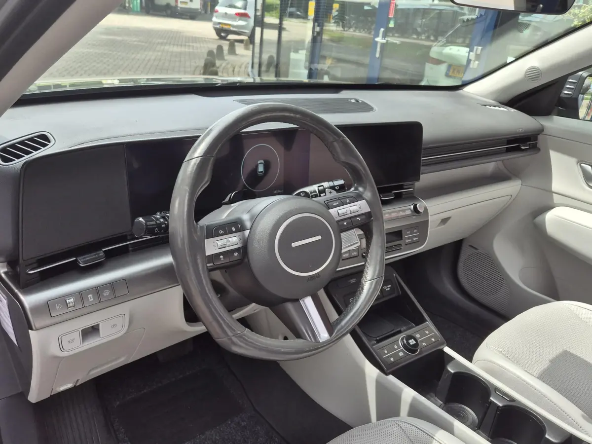1.6 GDI HEV Premium Sky | Panoramadak | Navigatie | Leer | Cruise Control Licht metalen velgen