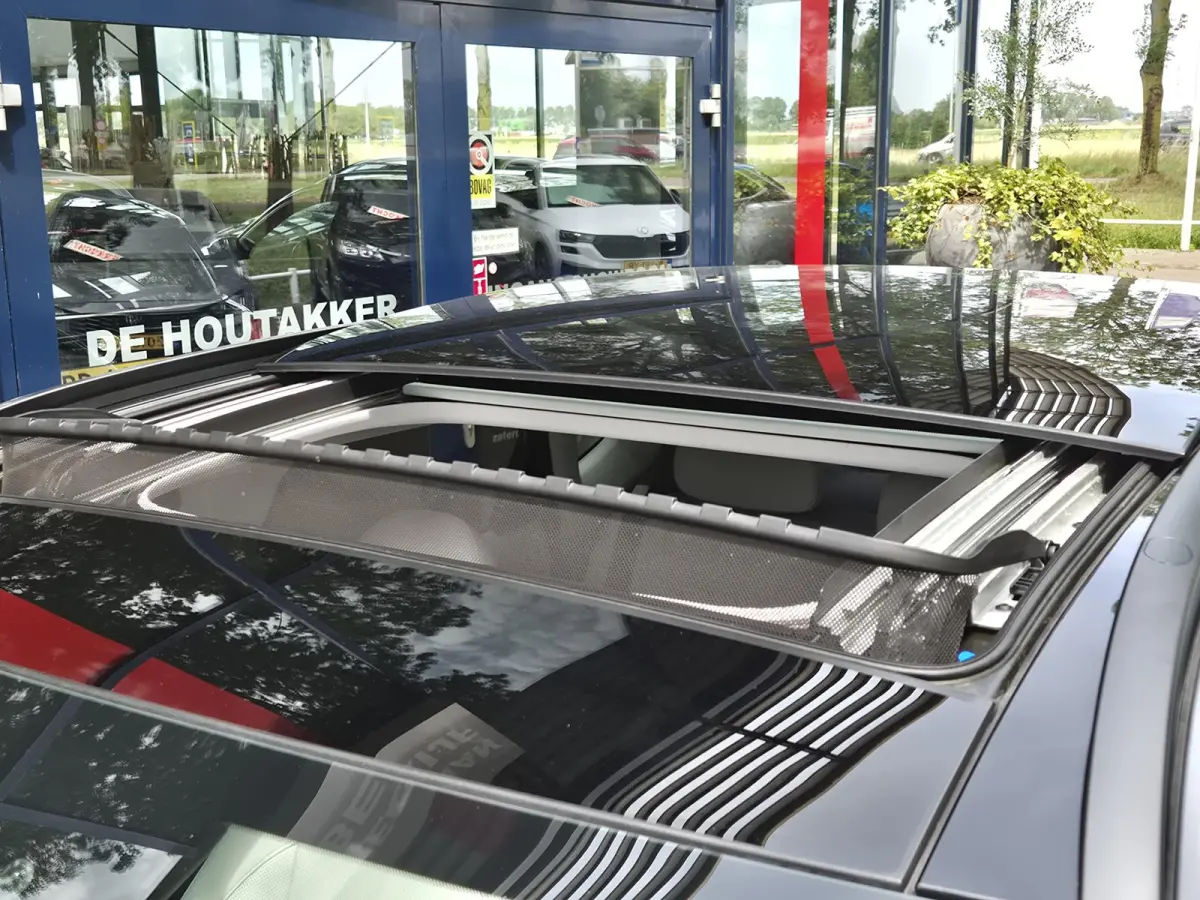 1.6 GDI HEV Premium Sky | Panoramadak | Navigatie | Leer | Cruise Control Licht metalen velgen