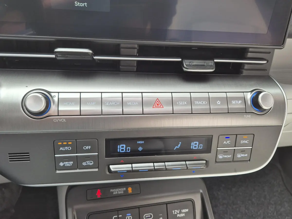 1.6 GDI HEV Premium Sky | Panoramadak | Navigatie | Leer | Cruise Control Licht metalen velgen