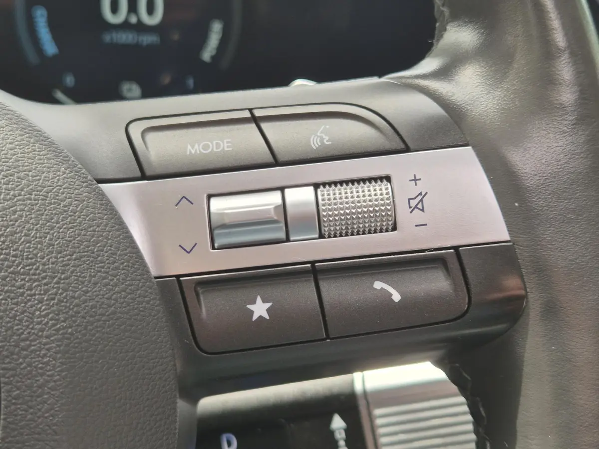 1.6 GDI HEV Premium Sky | Panoramadak | Navigatie | Leer | Cruise Control Licht metalen velgen