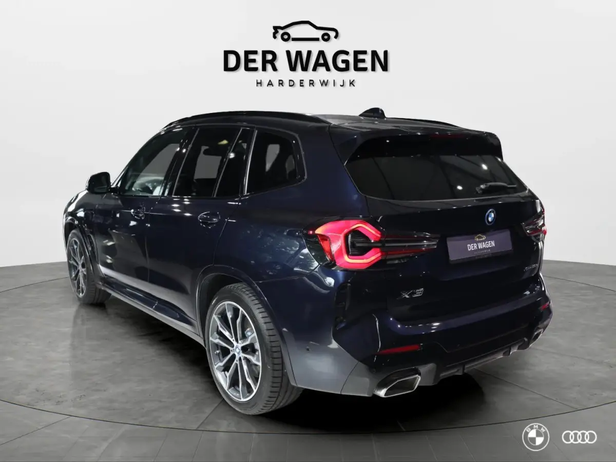 xDrive30e M-SPORT / H&K / PANO / M-STOELEN / HUD / MEM / 20"