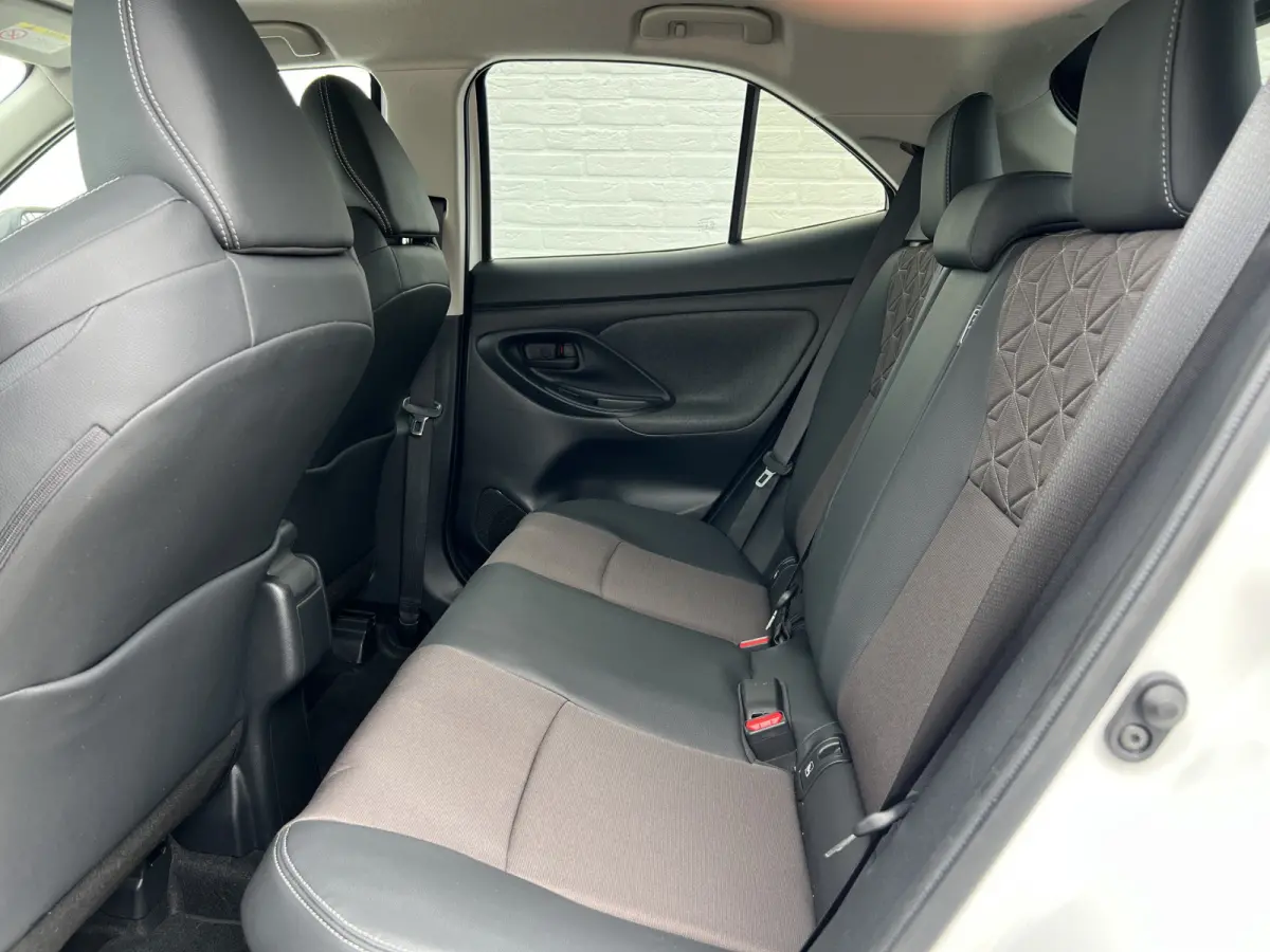 1.5 Hybrid Executive | Navi | 360 Camera | Carplay | Dodehoek | Winter Pack
