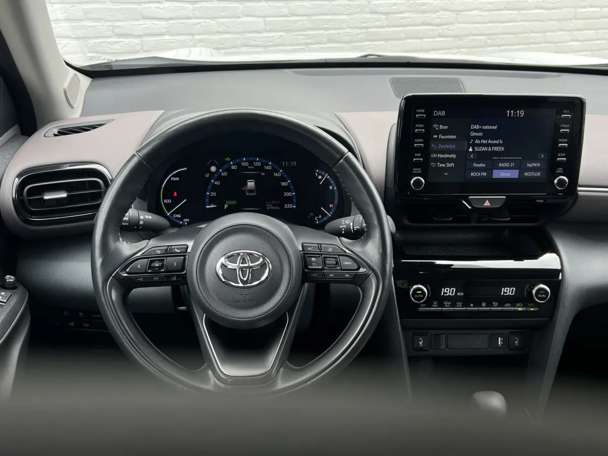 1.5 Hybrid Executive | Navi | 360 Camera | Carplay | Dodehoek | Winter Pack