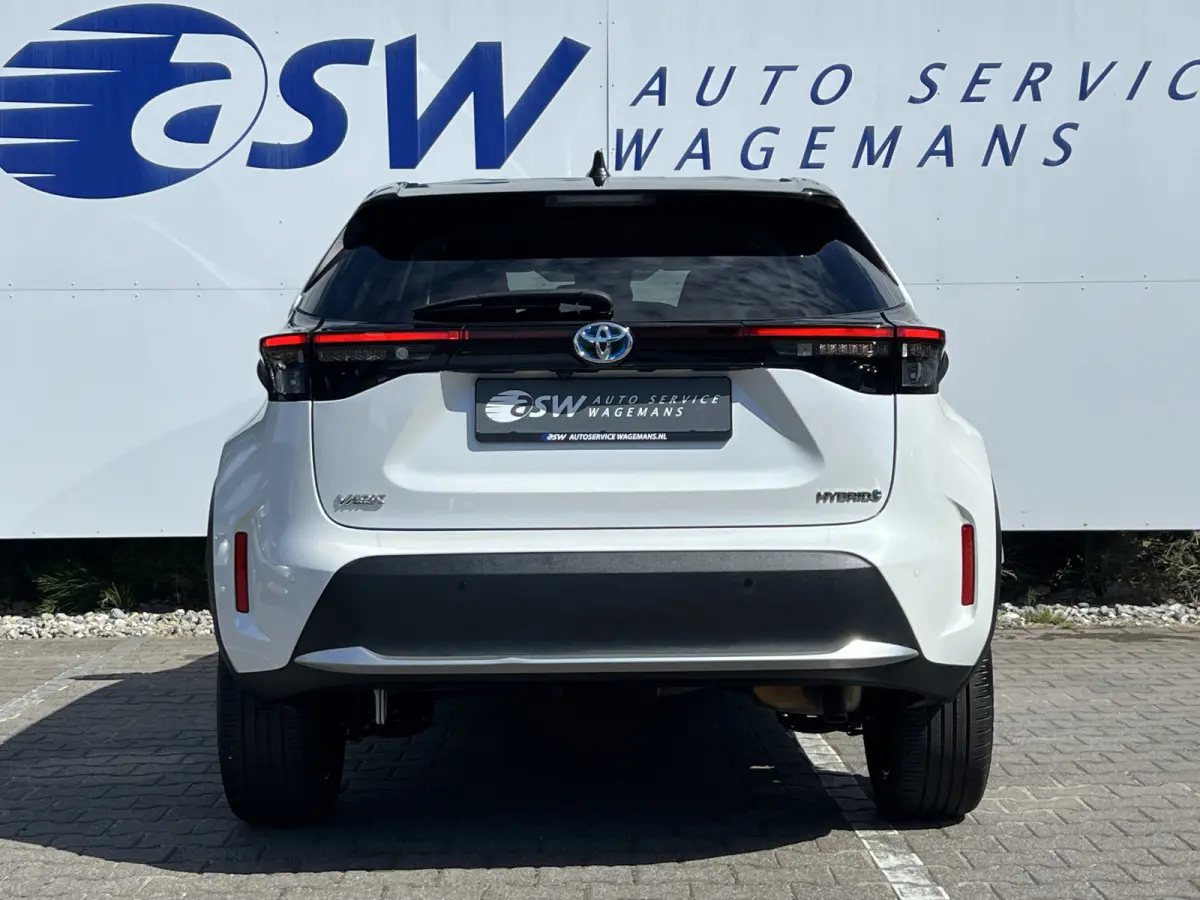 1.5 Hybrid Executive | Navi | 360 Camera | Carplay | Dodehoek | Winter Pack