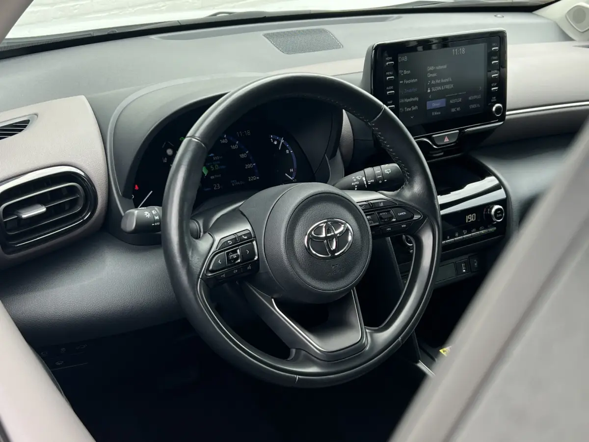 1.5 Hybrid Executive | Navi | 360 Camera | Carplay | Dodehoek | Winter Pack
