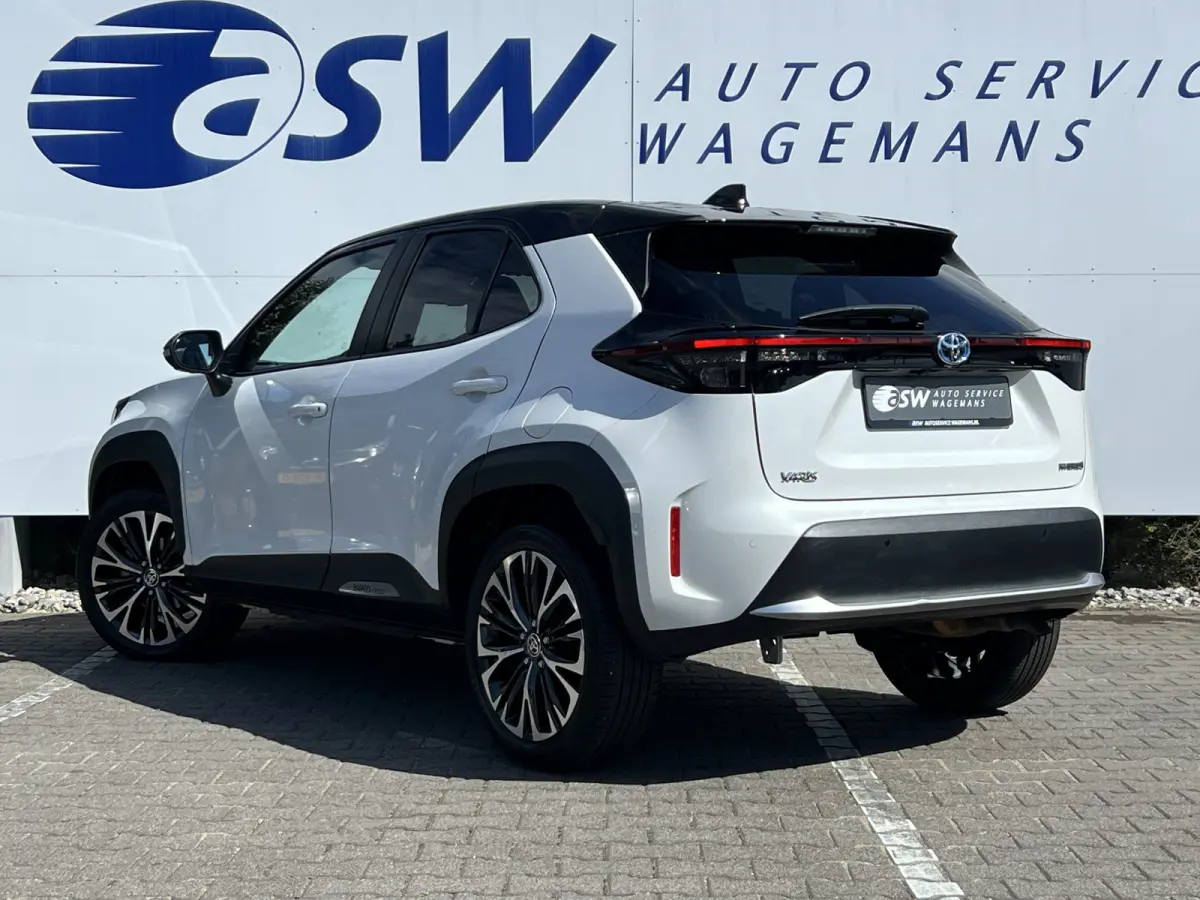 1.5 Hybrid Executive | Navi | 360 Camera | Carplay | Dodehoek | Winter Pack