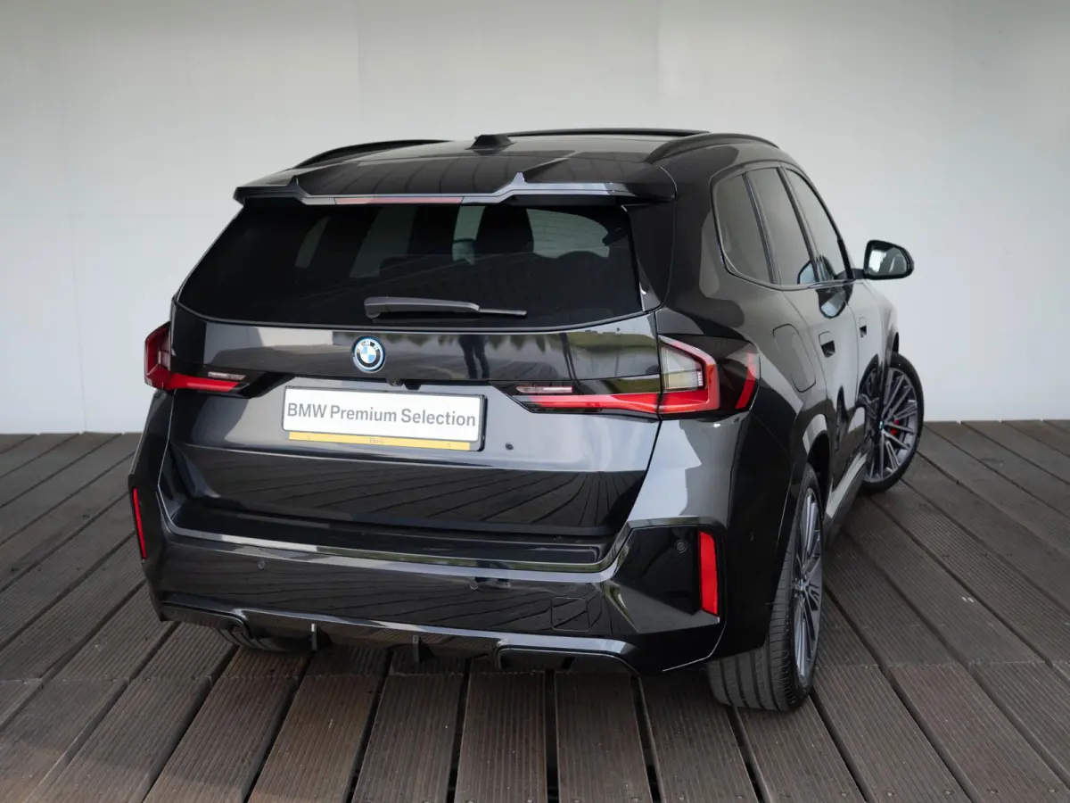 xDrive25e | M Sportpakket Pro | Premium Pack | 20 inch | Stuurwielverwarming | M Adaptief onderstel | Driving Assistent Plus | Trekhaak