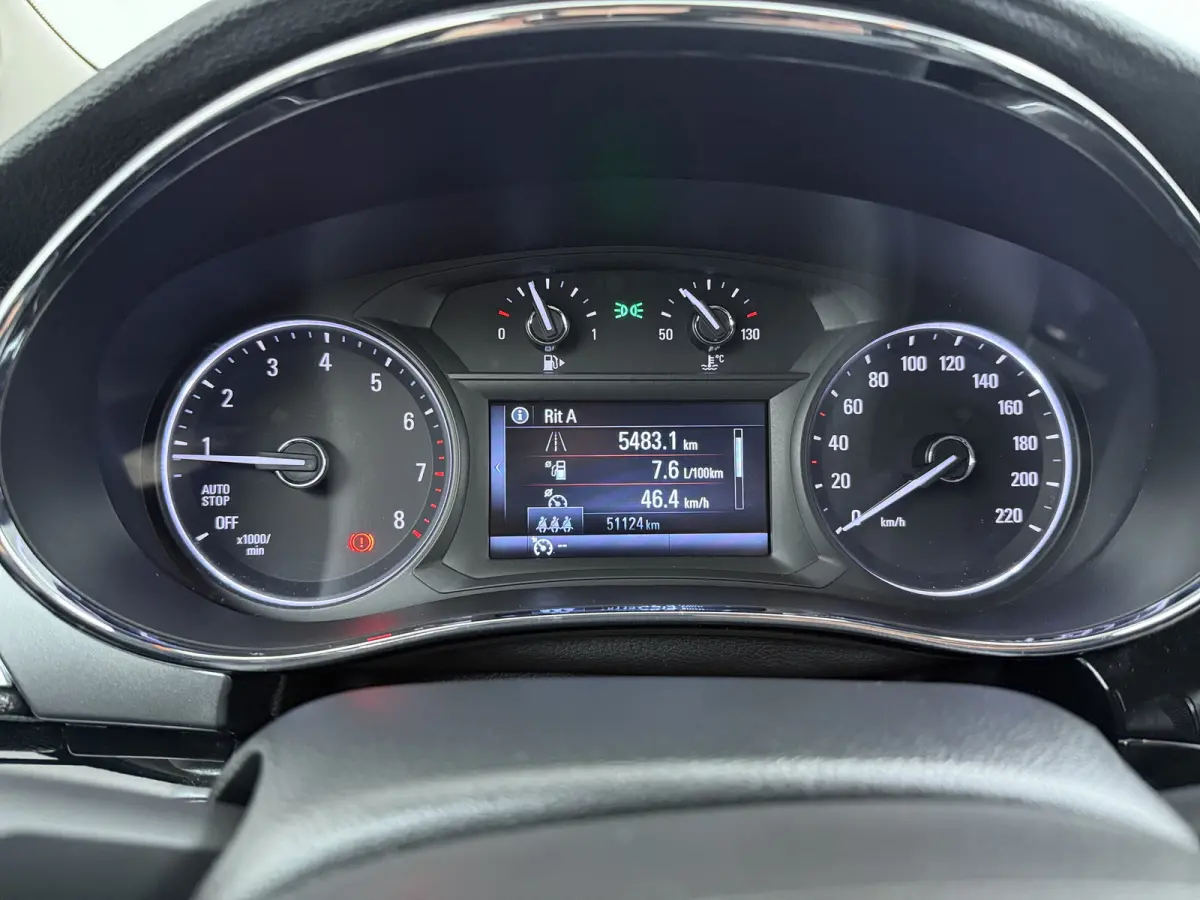 1.4 Turbo Online Edition | Parkeersensor achter | Parkeersensor voor | Trekhaak met afneembare kogel