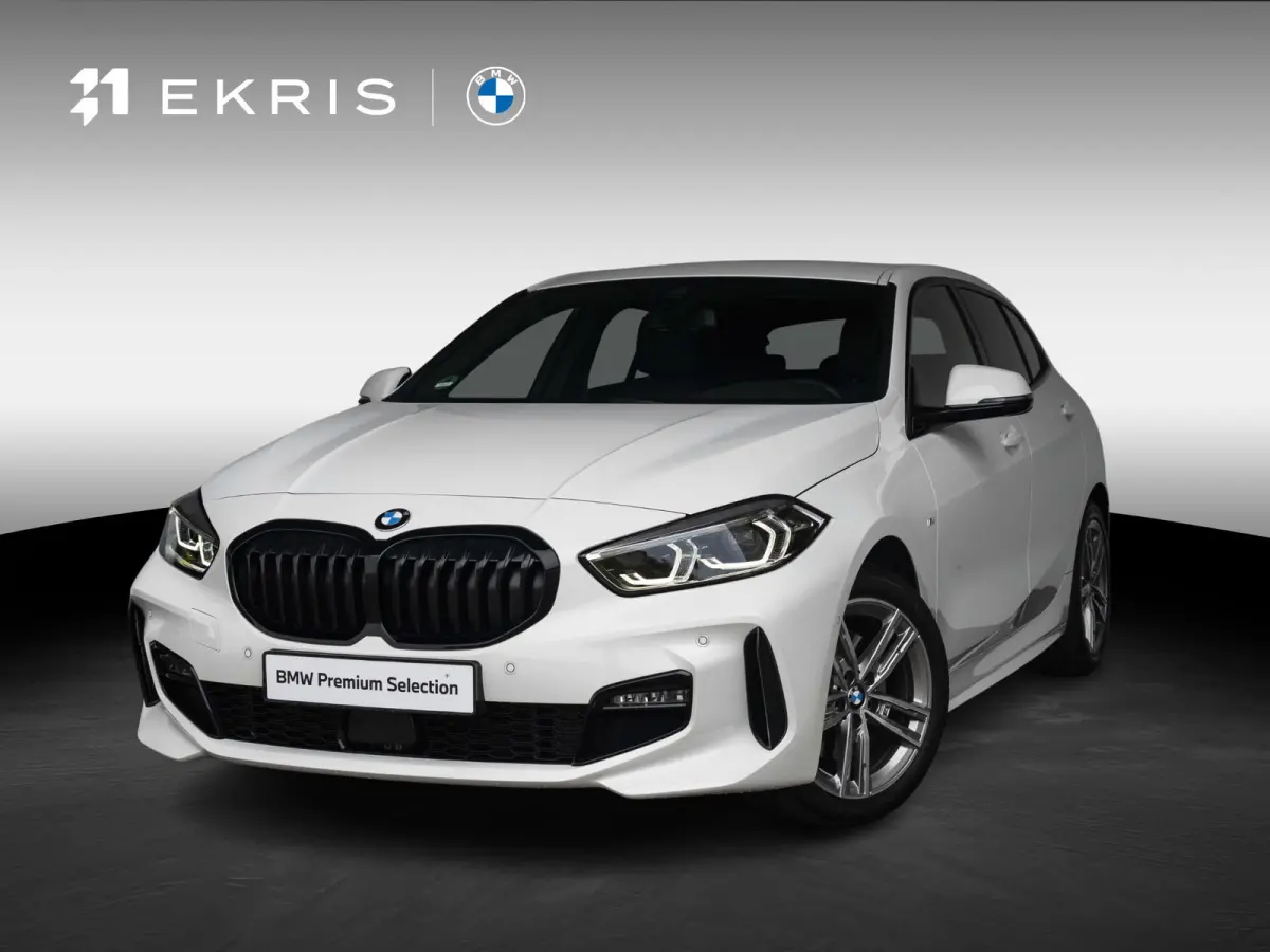 118i | M Sportpakket | 17 inch | Parking Assistant | M Sport Steering | Achteruitrijcamera | Sportstoelen | Cruise Control