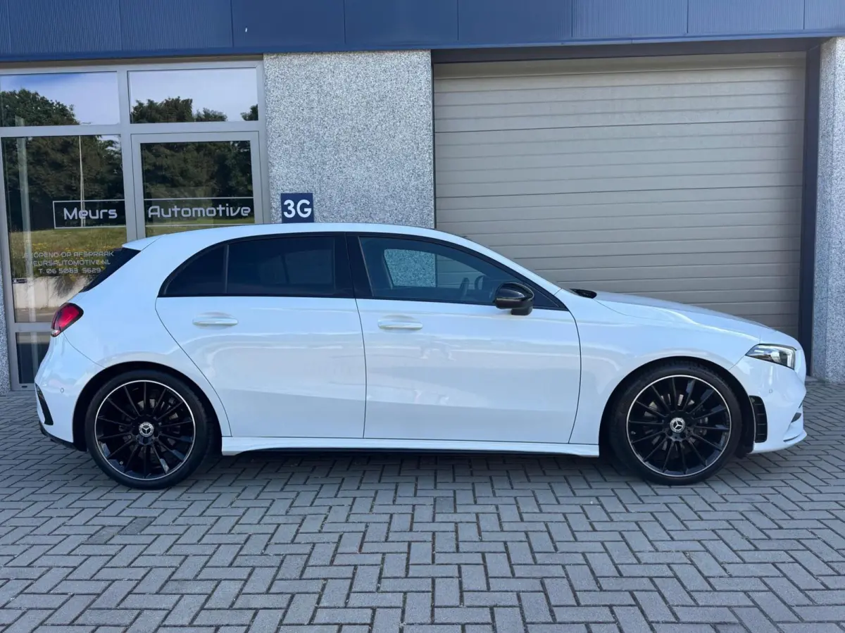 200 Business Solution AMG Pano/Widescreen/Night/LED/Stoelver/Camera/Diffuser upgrade