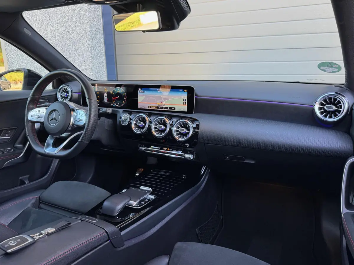 200 Business Solution AMG Pano/Widescreen/Night/LED/Stoelver/Camera/Diffuser upgrade