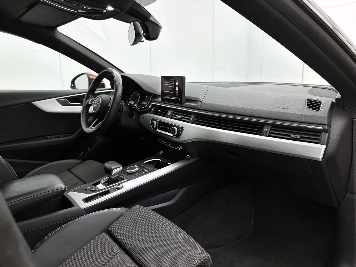 40 TFSI Sport S-line Edition(NL-auto, Goed OnderH, Trekhaak, StoelV, Climate Con, Navi, PDC, Cruise Con, Etc)