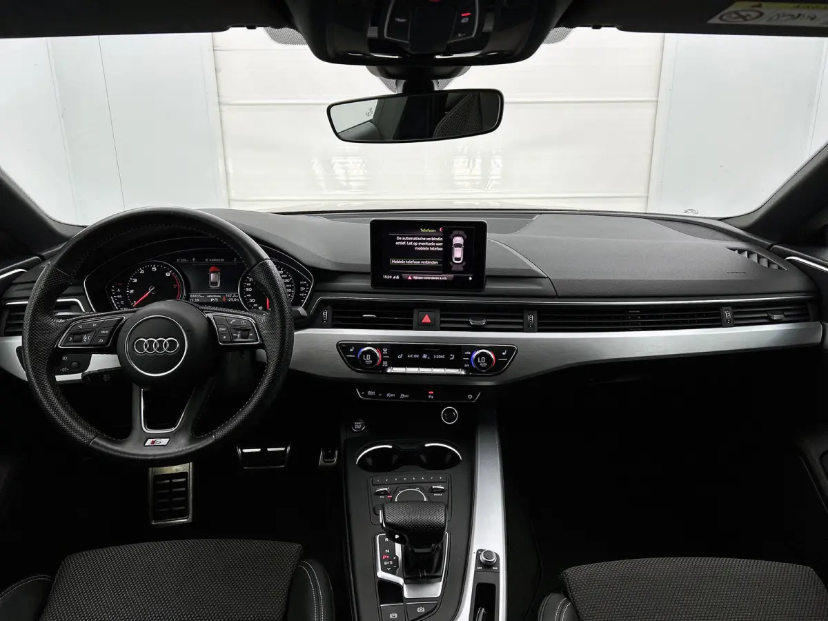 40 TFSI Sport S-line Edition(NL-auto, Goed OnderH, Trekhaak, StoelV, Climate Con, Navi, PDC, Cruise Con, Etc)
