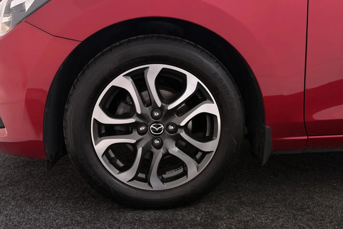 1.5 Skyactiv-G GT-M Line | Org NL | Stoelverwarming | Camera | Parkeersensoren | Climate control | Cruise control | Navi |