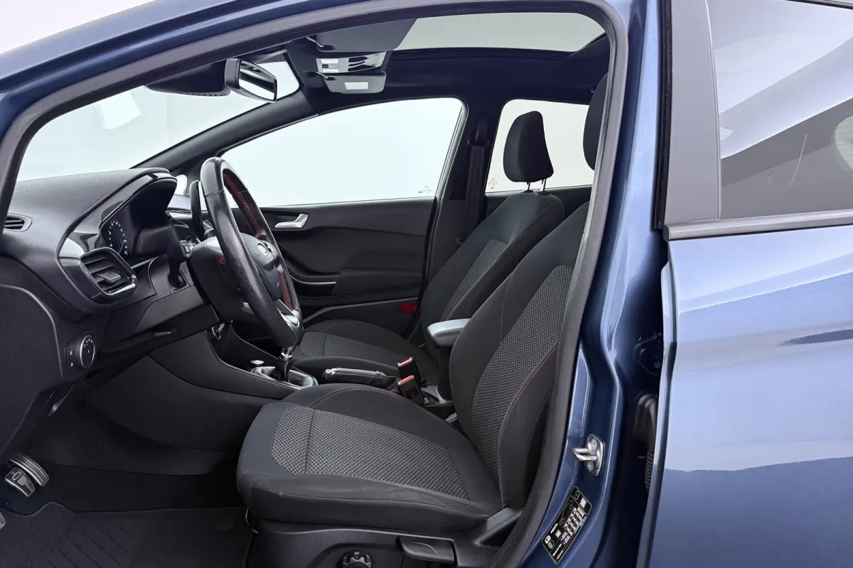 1.0 EcoBoost ST-Line | Nwe Distr. | Org. NL | Pano | B&O | CarPlay | Adapt. Cruise | Navi |