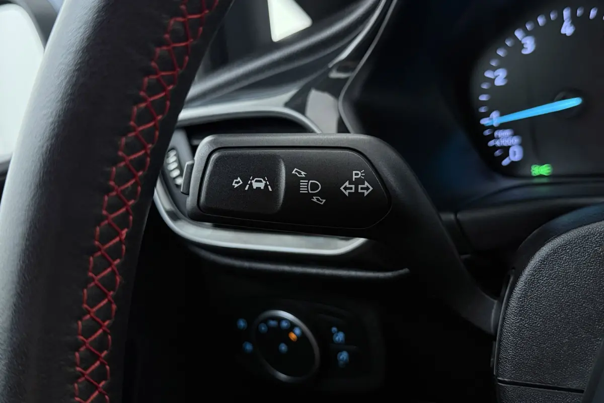 1.0 EcoBoost ST-Line | Nwe Distr. | Org. NL | Pano | B&O | CarPlay | Adapt. Cruise | Navi |