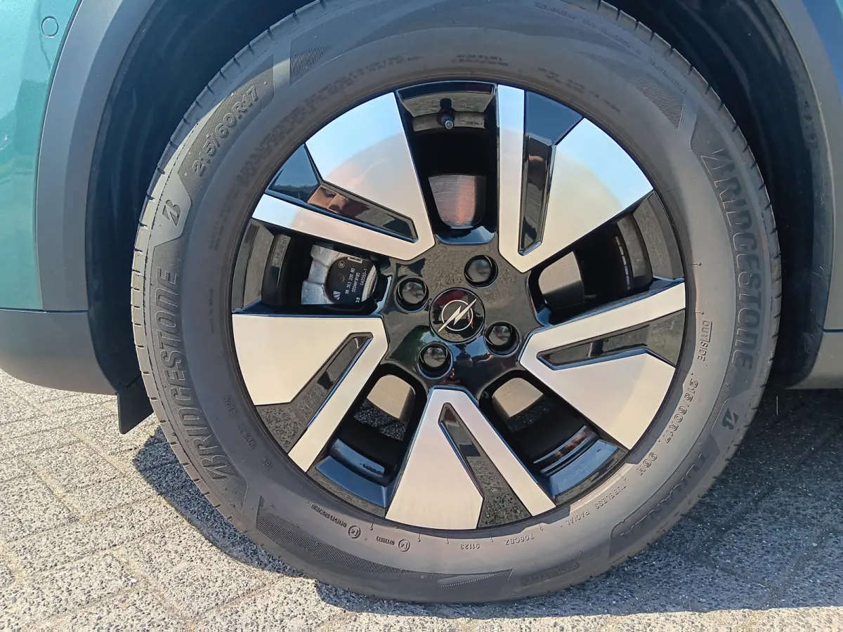 1.2 Turbo GS Hybrid 110 PK Automaat incl. afn. trekhaak en fabrieksgarantie!