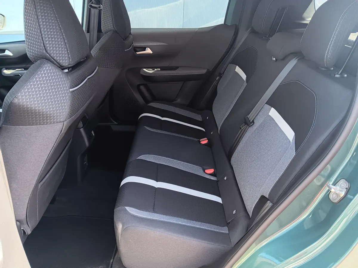 1.2 Turbo GS Hybrid 110 PK Automaat incl. afn. trekhaak en fabrieksgarantie!