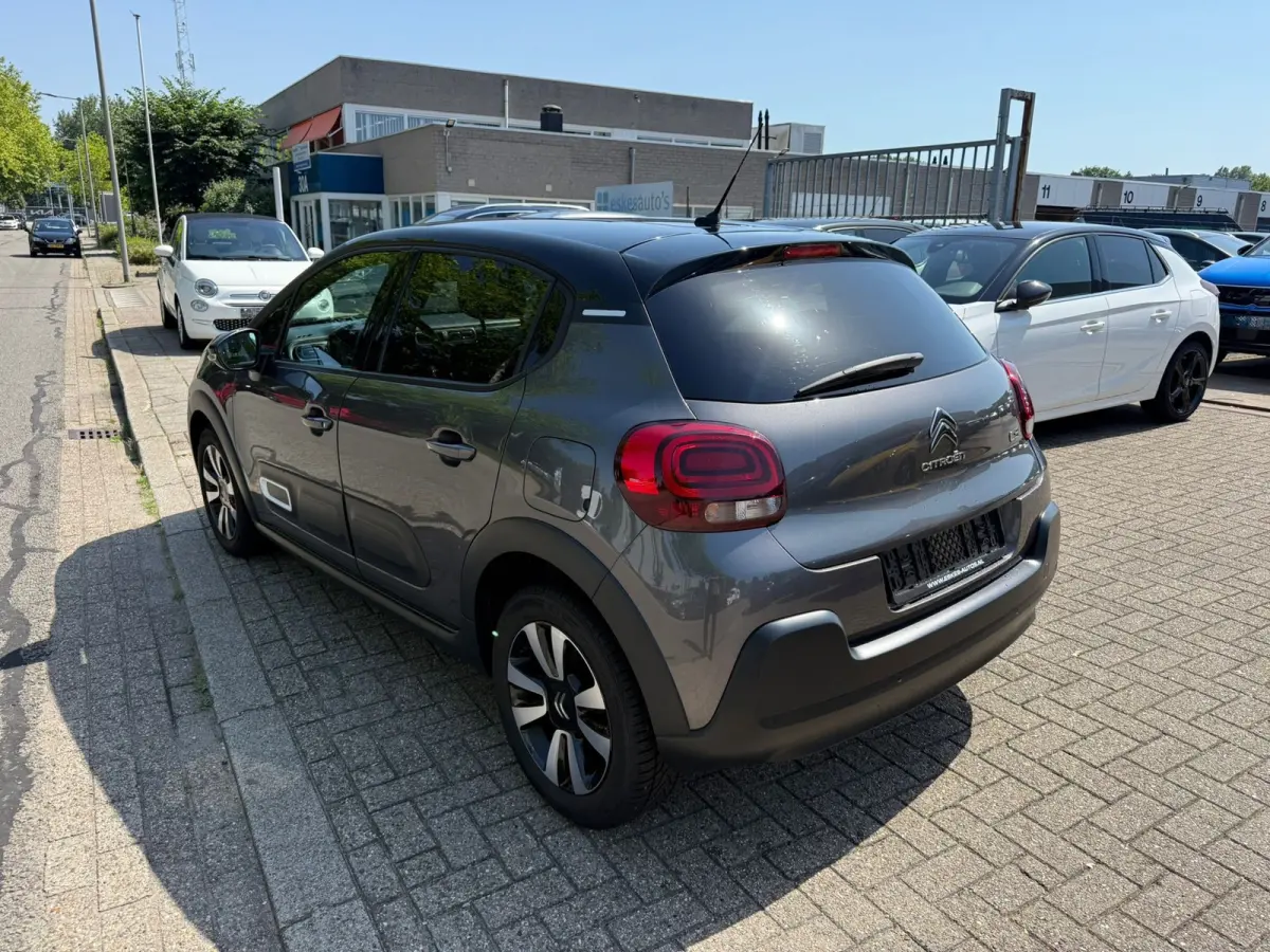 1.2 PureTech Feel, Facelift, Navi, Dealer auto
