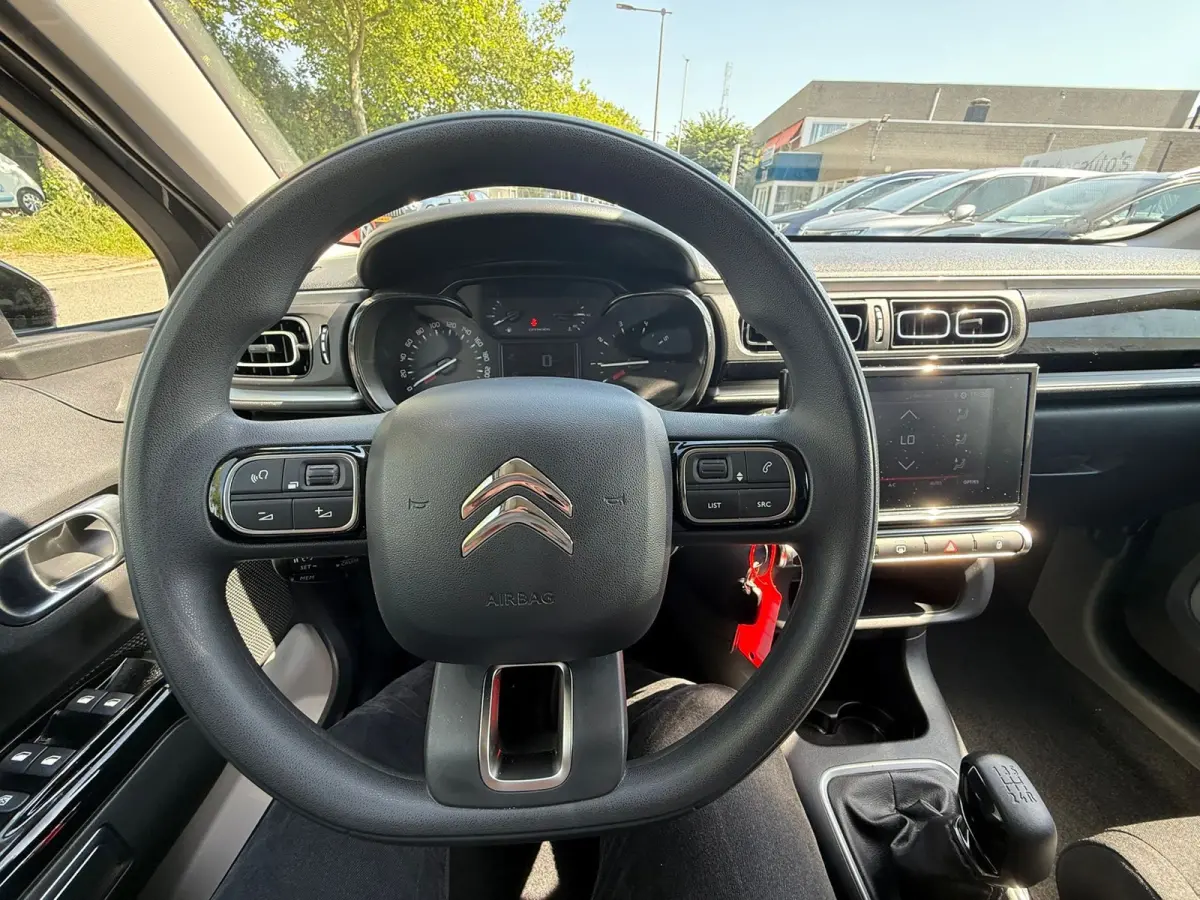 1.2 PureTech Feel, Facelift, Navi, Dealer auto