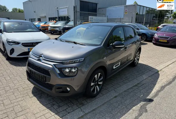 1.2 PureTech Feel, Facelift, Navi, Dealer auto